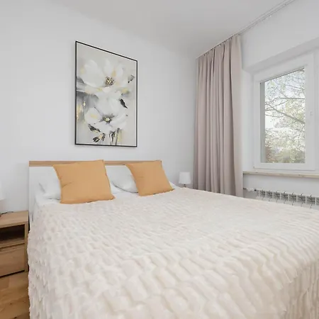 Bright Mlynarska Perfect For Remote Work By Renters * وارسو