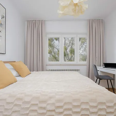 Апартаменты Bright Mlynarska Perfect For Remote Work By Renters *
