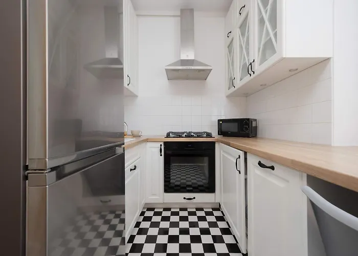 Bright Młynarska Perfect For Remote Work By Renters Warszawa